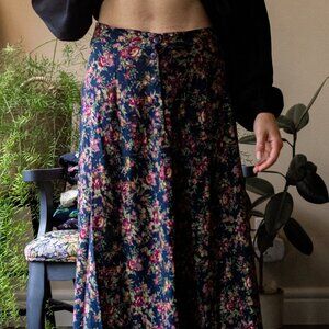 Button-Down Vintage Navy Floral Skirt